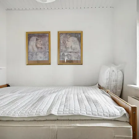 Prázdninový dům 5 Bedroom Cozy In