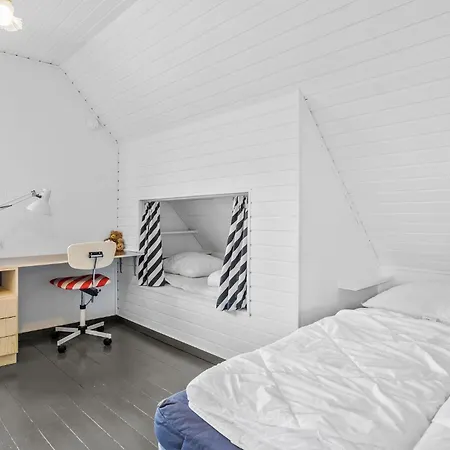 5 Bedroom Gorgeous In